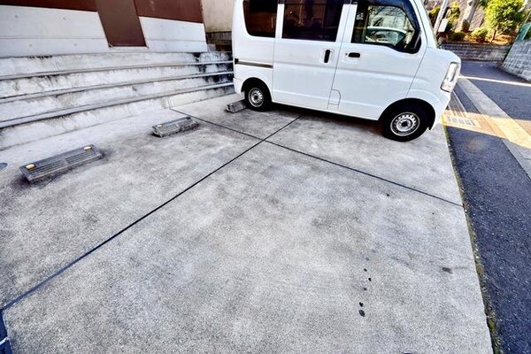 駐車場(★駐車場★)