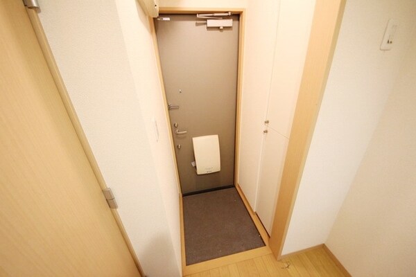 玄関(同シリーズ)