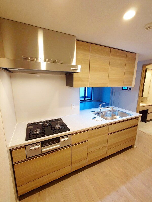 キッチン(同タイプの間取り部屋の写真です。色等が異なる場合があります。)