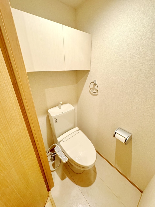 トイレ(※別部屋参考写真)
