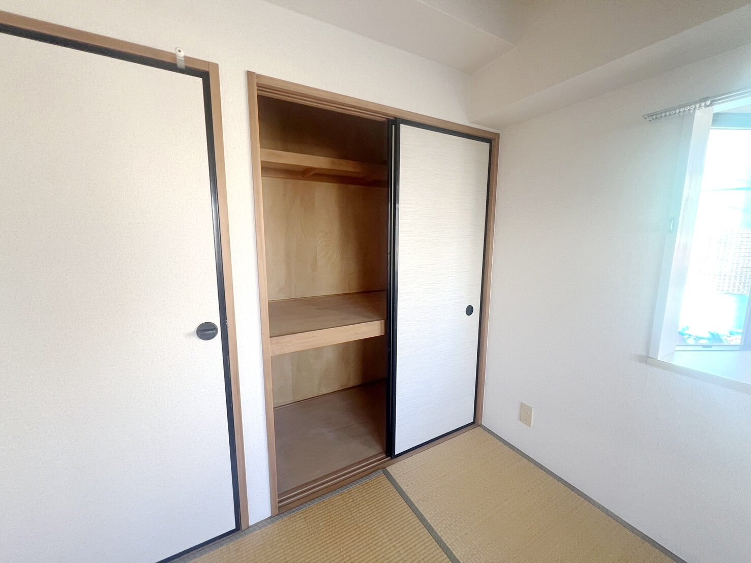 物件内観写真15　(収納)