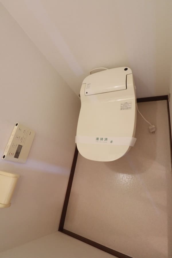 トイレ(※別部屋参考写真です)