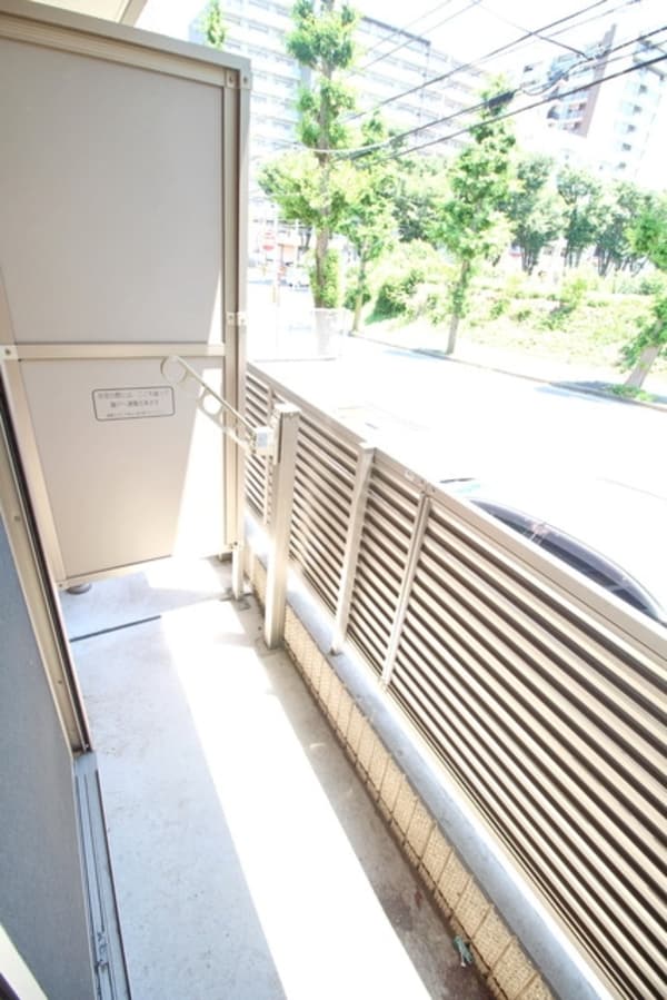 バルコニー(※別部屋参考写真です)