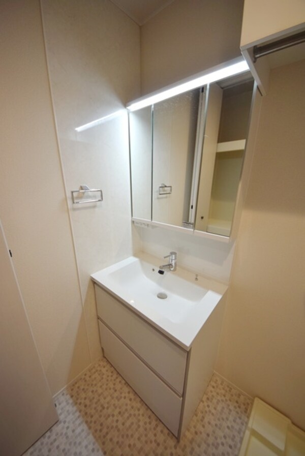 洗面(★★朝の身支度に嬉しい独立洗面台★★)