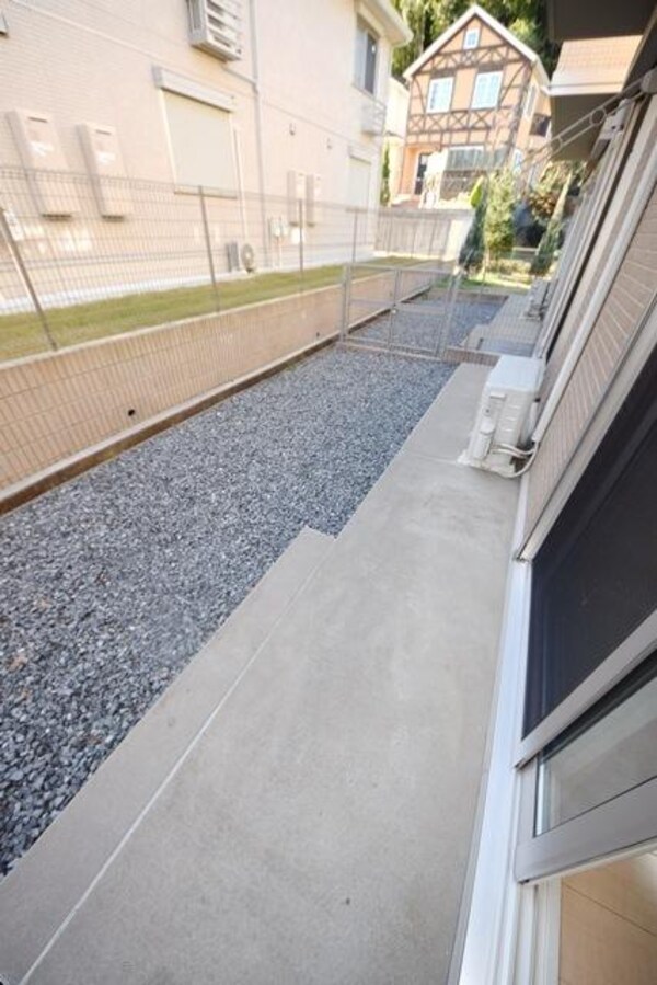 庭(同シリーズ)