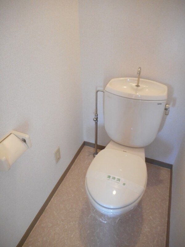 トイレ(★★広々3ＤＫ♪　静かな住環境です！★★)