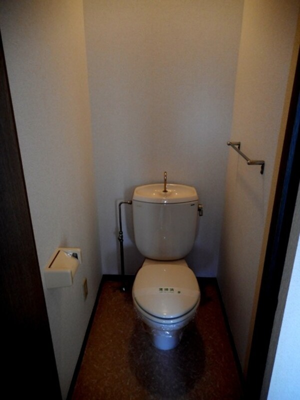 トイレ(★★広々3ＤＫ♪　静かな住環境です！★★)