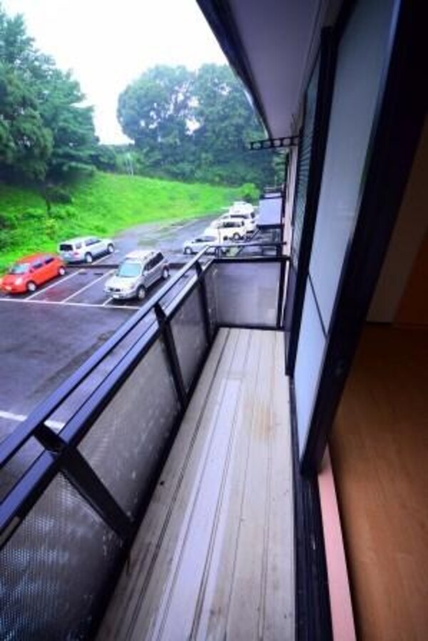 バルコニー(★お買いもの便利で閑静な住宅地★)