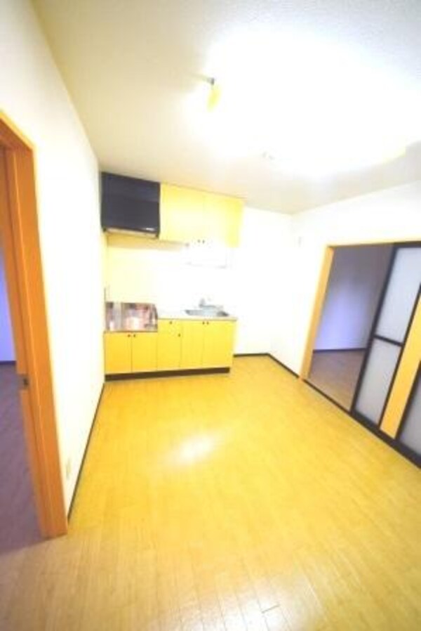 リビング・居室(★お買いもの便利で閑静な住宅地★)