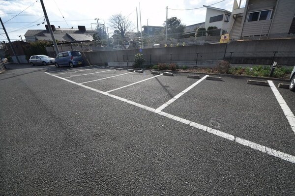 駐車場(駐車場)