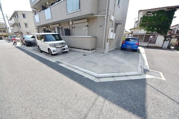 駐車場(★駐車場★)