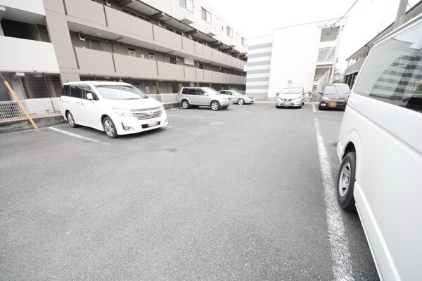 駐車場(★見学希望等はタウンハウジング中央林間店までお気軽に♪★)