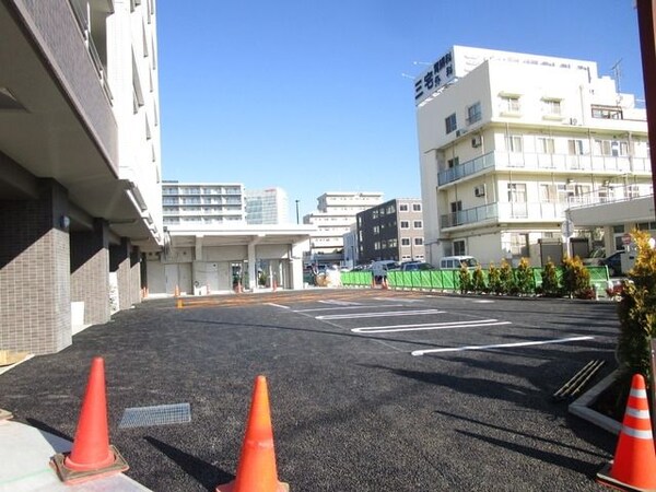 駐車場(タウンハウジング本厚木店)