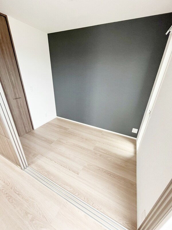 寝室(★駅まで平坦アクセス★)
