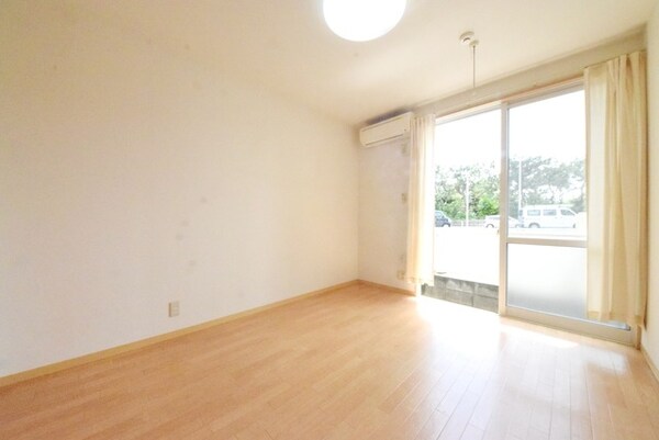 寝室(★日当たり良好で明るいお部屋★)