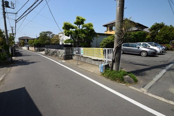 駐車場(★★敷地内ごみ置場完備★★)