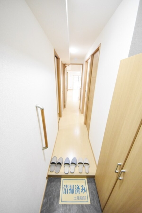 玄関(★★リノベーションの別部屋です★★)