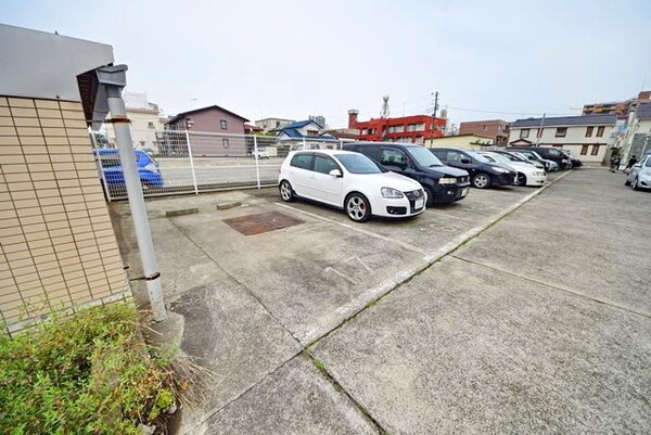 駐車場(★駐車場★)