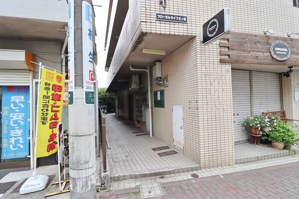 エントランス