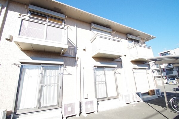 外観(★とても日当たりのいい建物です★)