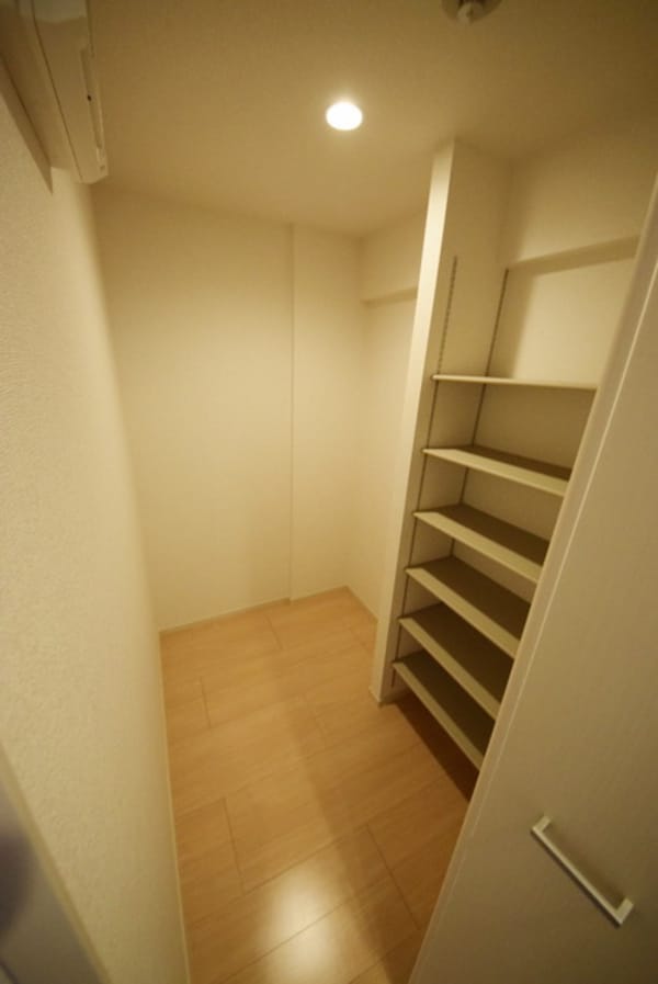 玄関(★長く住んでもお得な更新料不要★)