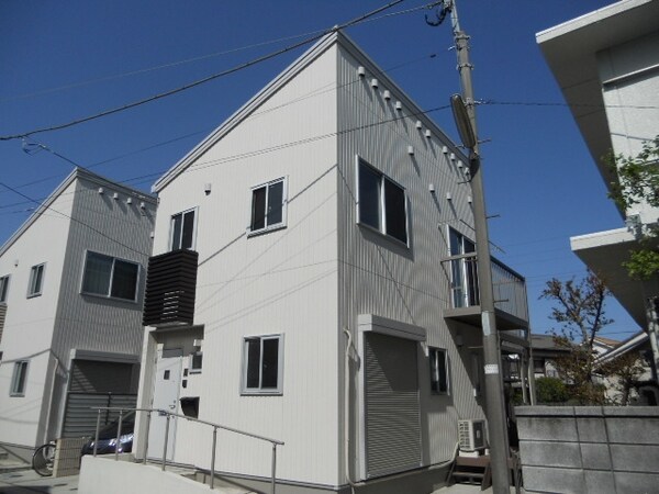 外観(★★ロフトつきのお洒落な一戸建て★★)