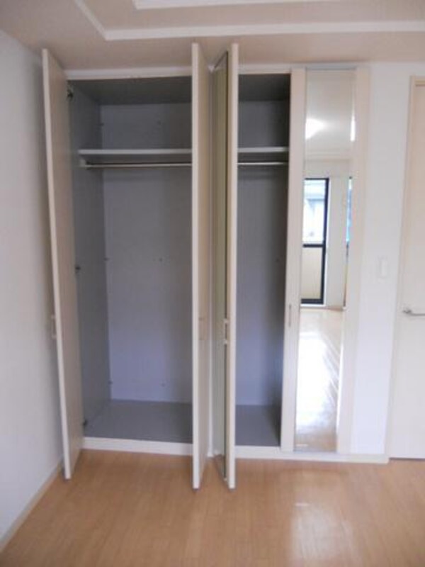 収納(☆耐震構造！設備・収納充実の築浅1Ｋ！閑静な住宅地☆)