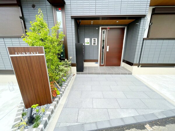 エントランス(★駅まで平坦アクセス★)