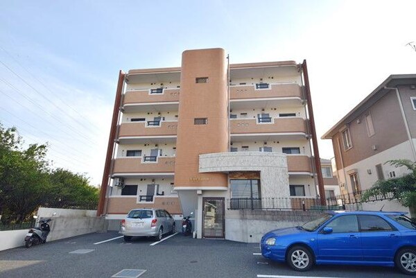 外観(★国道１号線に出やすい立地です★)