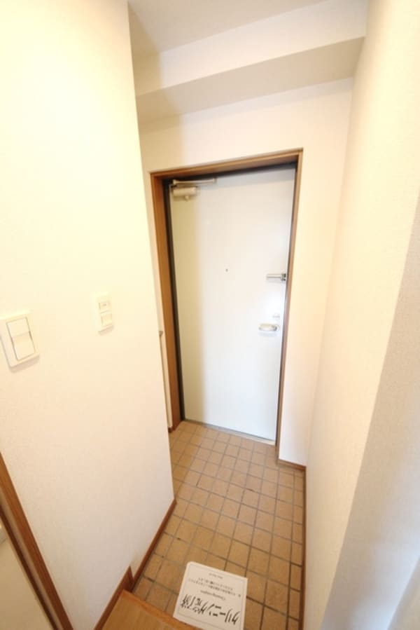 玄関(★見学希望等はタウンハウジング中央林間店までお気軽に♪★)