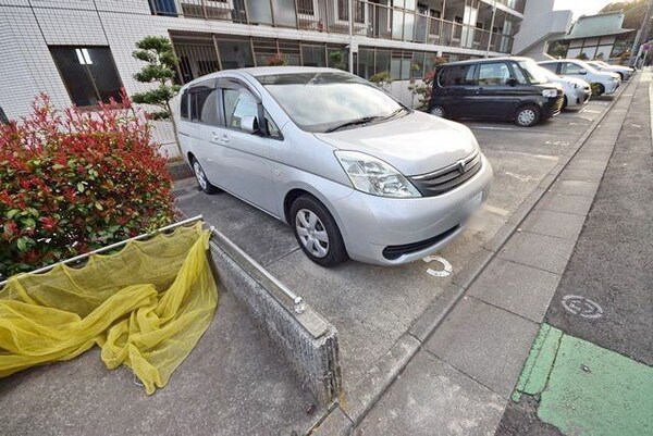駐車場(★礼金なし・駅徒歩6分★)