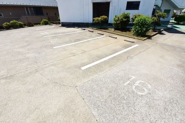 駐車場(★駐車場★)