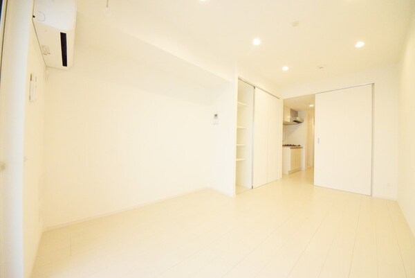 寝室(★★木目調の落ち着きのあるフローリング★★)