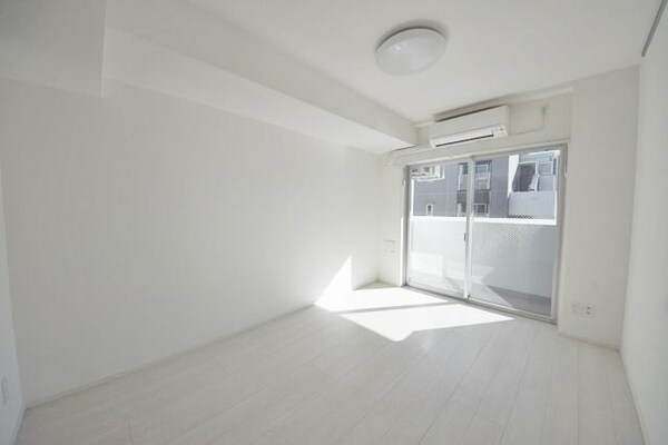 寝室(★白を基調としたお部屋★)