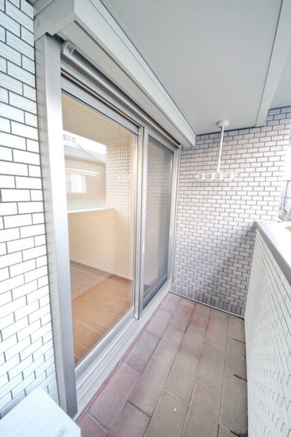 バルコニー(同シリーズ)