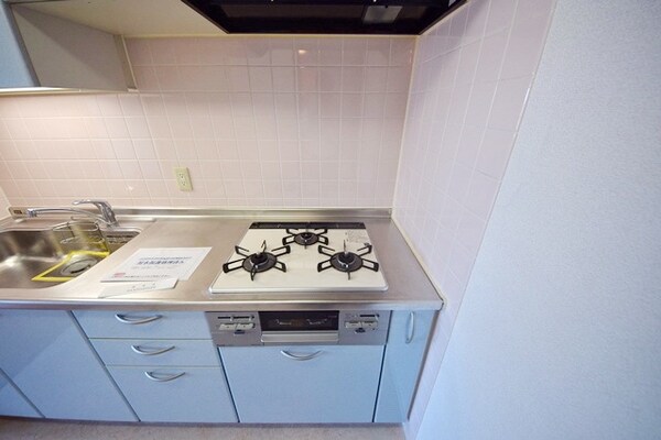 キッチン(★３口コンロ設置済みです★)