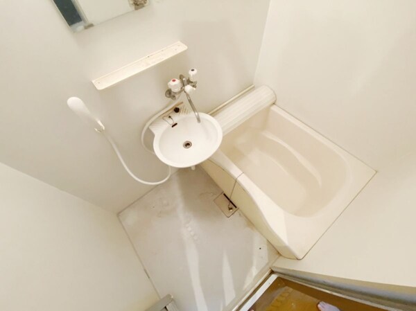 バス／シャワールーム等