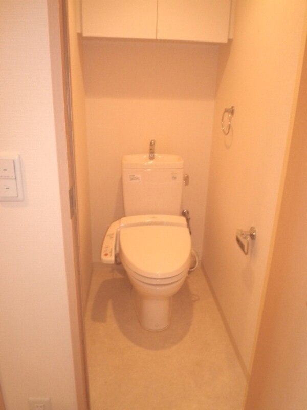 トイレ(同シリーズ)