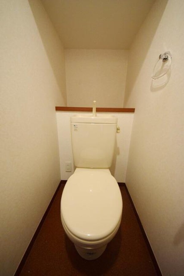 トイレ(★新婚さんオススメ♪駐車場付テラスハウス！！★)