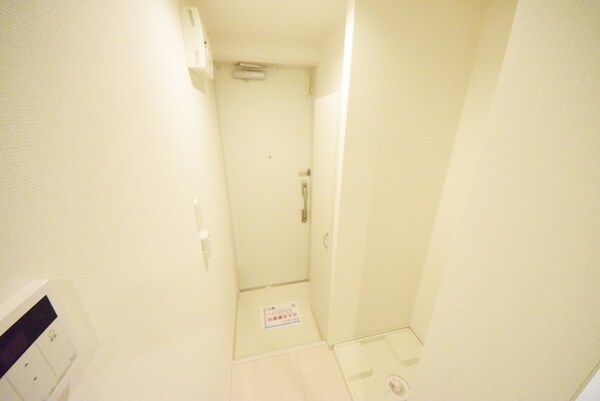 玄関(下駄箱あります)