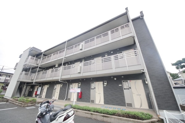 エントランス(★見学希望等はタウンハウジング中央林間店までお気軽に♪★)