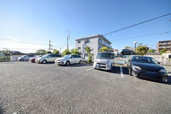 駐車場(★敷地内駐車場完備です★)
