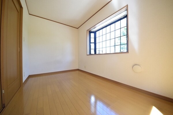 寝室(他号室参考写真)