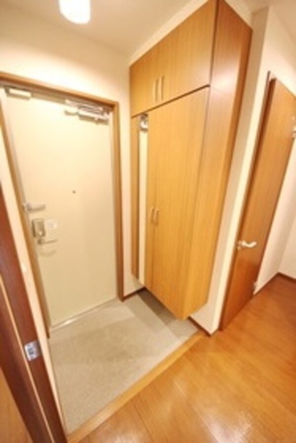 玄関(★見学希望等はタウンハウジング中央林間店までお気軽に♪★)