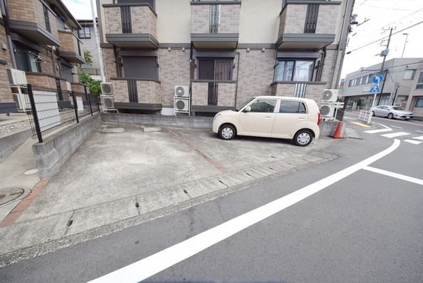 駐車場(★敷地内駐車場★)