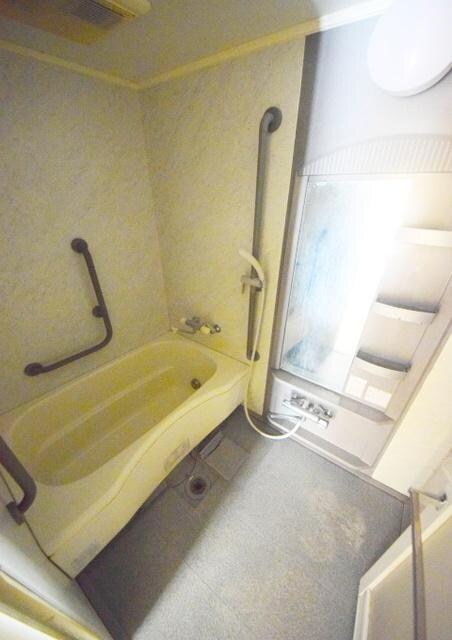 物件内観写真4　(★★追い焚き付きバスルーム★★)