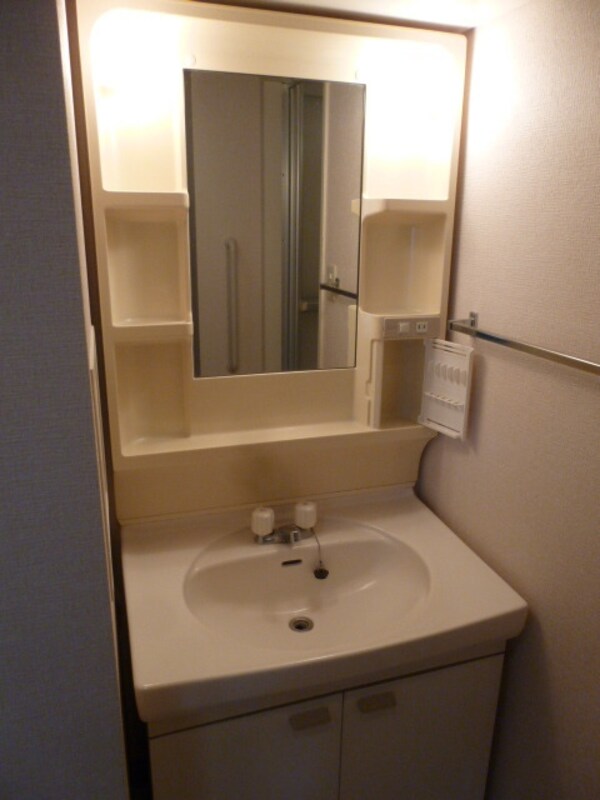 洗面(いずみ中央駅近で安心のオートロック付3ＬＤＫマンション　)
