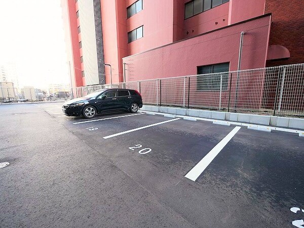 駐車場(駐車場)