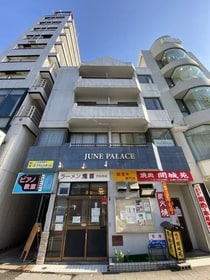 ジュネパレスの外観写真