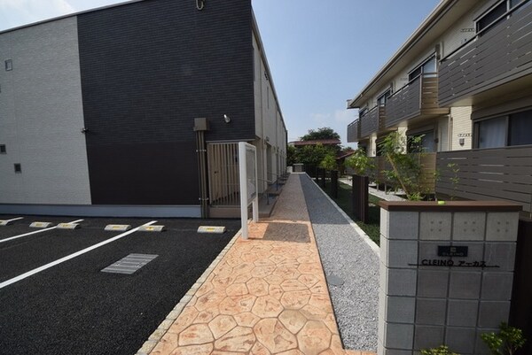 エントランス(建物入口)